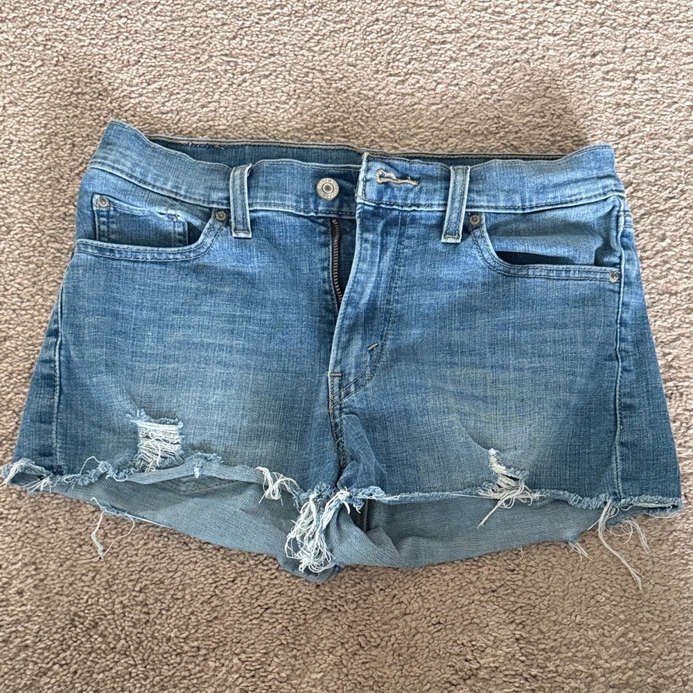 Levi’s Distressed Women Shorts